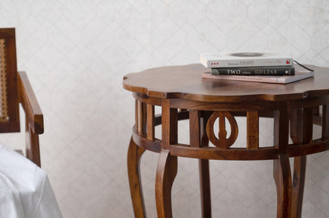 HOLLIS CLASSSY SOLID SHEESHAM WOOD SIDE TABLE